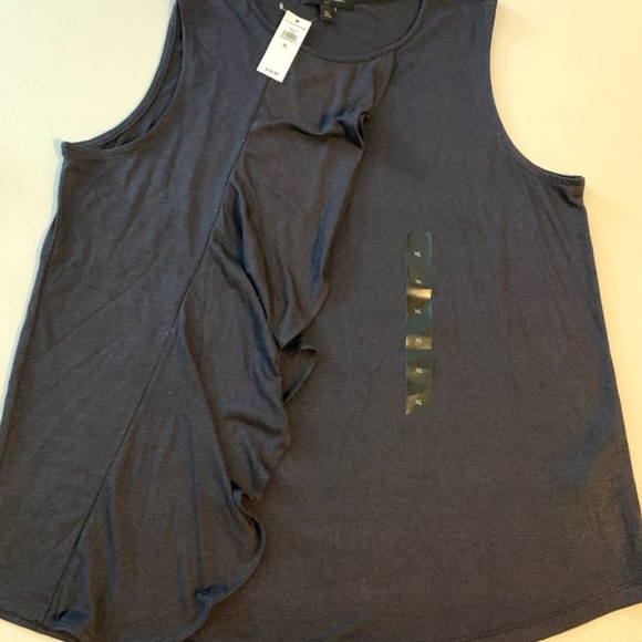 Banana Republic Sleeveless Blouse - Picture 2 of 3
